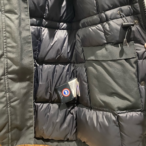 Canada Goose Victoria Parka - Picture 7 of 9